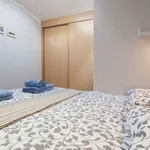 Rent 3 bedroom apartment of 75 m² in lisbon