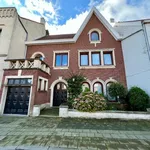 Maison de 225 m² avec 4 chambre(s) en location à Ypres