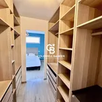 Maison de 180 m² avec 6 chambre(s) en location à Reignier-Ésery