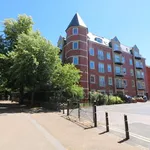 Rent 2 bedroom apartment of 96 m² in Leicester