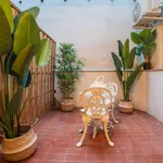 Rent a room of 220 m² in barcelona