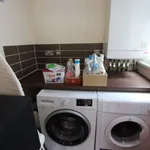 Rent 4 bedroom flat in London