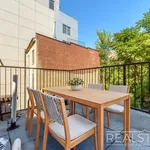 Rent 2 bedroom apartment in Brooklyn