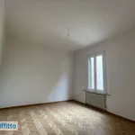 Affitto 3 camera appartamento di 90 m² in Bologna