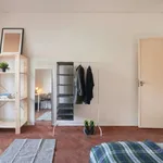 Rent a room in lisbon