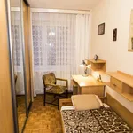 Rent 4 bedroom apartment of 63 m² in Poznan