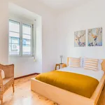 Rent 2 bedroom apartment of 60 m² in Lisbon