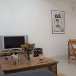 Rent 2 bedroom apartment of 90 m² in barcelona