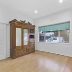 Rent 4 bedroom apartment in Thirroul