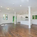 Rent 4 bedroom apartment of 211 m² in Staten Island