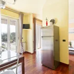 Rent 2 bedroom apartment of 90 m² in Florence