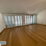 Rent 4 bedroom apartment of 200 m² in Milan