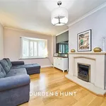 Rent 3 bedroom flat in Epping Forest