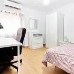 Rent 3 bedroom apartment in Seville