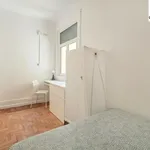 Rent 16 bedroom apartment in Lisbon