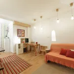 Rent 1 bedroom apartment of 34 m² in Paris