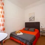 Rent a room of 180 m² in valencia