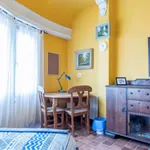 Rent 5 bedroom apartment in Valencia