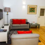 Rent 3 bedroom apartment of 120 m² in Porto