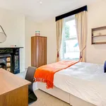 Rent 5 bedroom apartment in Leeds