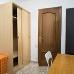 Rent 4 bedroom apartment in Barcelona