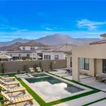 Rent 5 bedroom house of 372 m² in la quinta