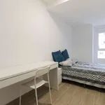 Rent 1 bedroom apartment of 60 m² in barcelona