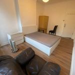 Rent 4 bedroom flat in East Of England