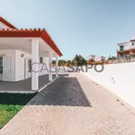 Rent 2 bedroom house in Sesimbra