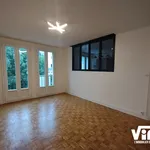 Rent 3 bedroom apartment of 57 m² in LimogesT