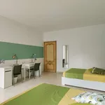 Rent a room in milan