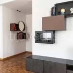 Rent 2 bedroom apartment of 70 m² in Milano