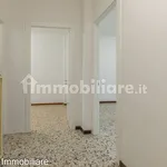 Affitto 5 camera appartamento di 95 m² in Ivrea