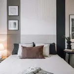 Appartement de 46 m² avec 3 chambre(s) en location à Paris