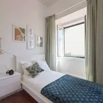 Rent a room in lisbon