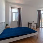 Rent a room in lisbon