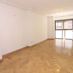 Alquilo 3 dormitorio apartamento de 115 m² en Madrid