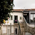 Rent 8 bedroom house in Porto