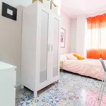 Rent 5 bedroom apartment in Valencia