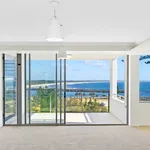 Rent 4 bedroom apartment in Port Macquarie