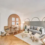 Appartement de 84 m² avec 4 chambre(s) en location à Paris