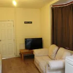 Rent 7 bedroom house in East Midlands