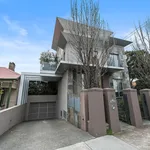 Rent 3 bedroom apartment in Armadale