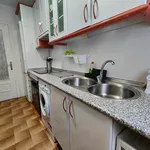 Rent a room of 90 m² in Madrid