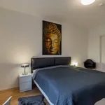 Miete 2 Schlafzimmer wohnung von 69 m² in Berlin