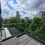 Miete 3 Schlafzimmer wohnung von 65 m² in Frankfurt