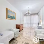 Rent 3 bedroom apartment in milan