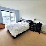 Rent a room of 85 m² in london