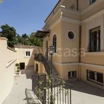 Rent 13 bedroom house of 500 m² in Roma