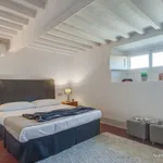 Rent 1 bedroom apartment of 70 m² in Florence